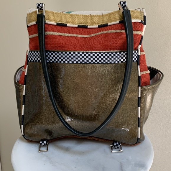 Silver Plum Handbag/Backpack/CrossBody - Picture 5 of 12